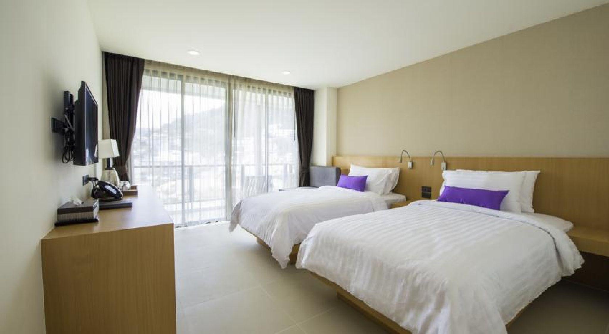 The Lunar Patong Phuket Exteriör bild