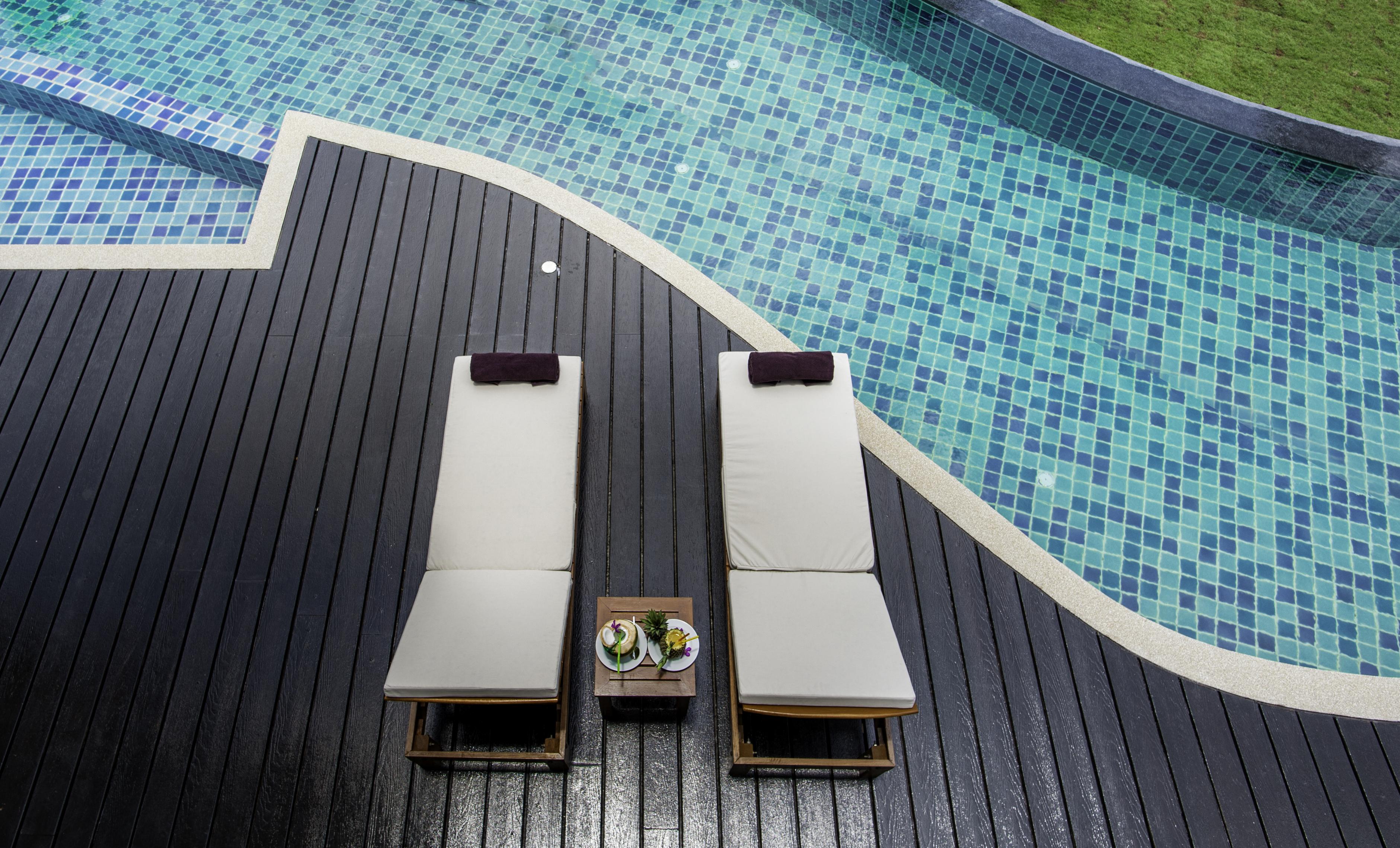 The Lunar Patong Phuket Exteriör bild