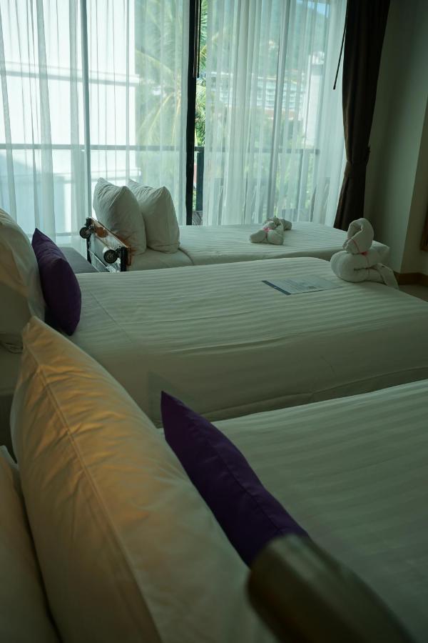 The Lunar Patong Phuket Exteriör bild